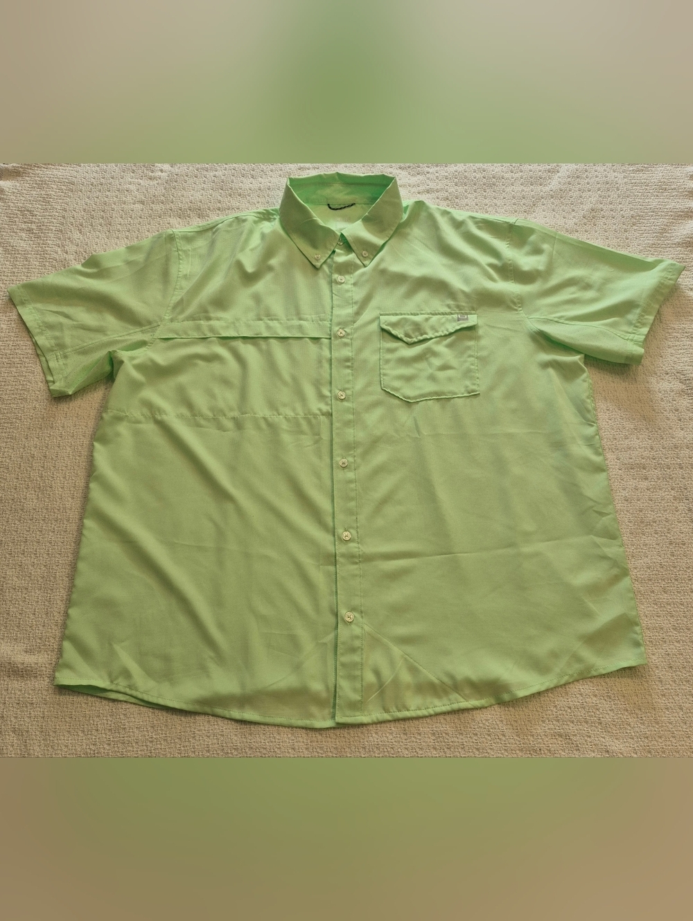 Huk Men's Light Green Short-Sleeve Button Front Shirt Size 2xl